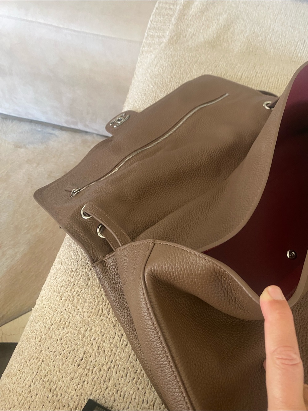 Beautiful taupe purse ๐ - Picture 7 of 7